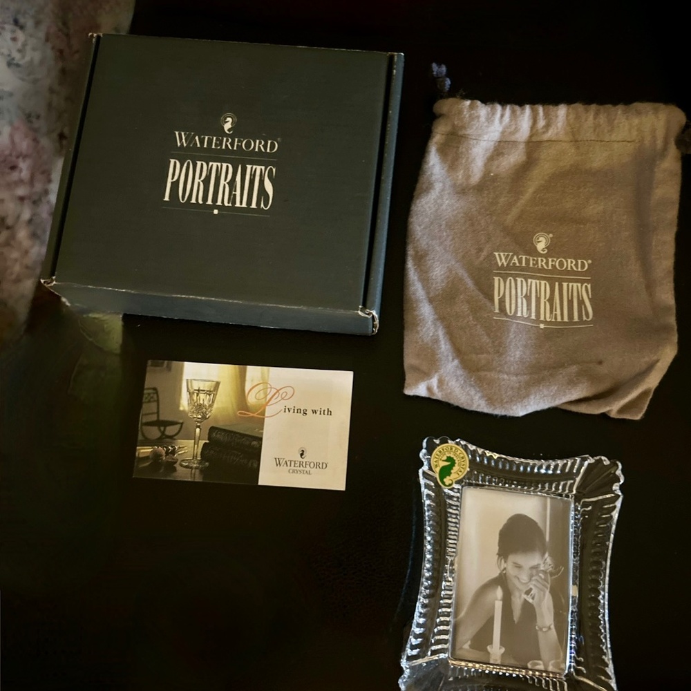 Waterford CRYSTAL PHOTO FRAME Complete/Box/Dust bag and Seahorse sticker